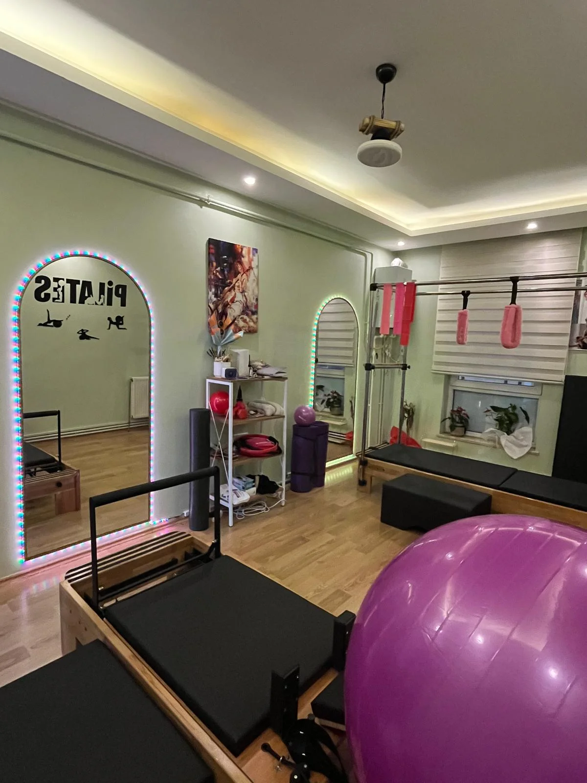 WhatsApp Image 2025-11-13 at 11.55.33 (1)